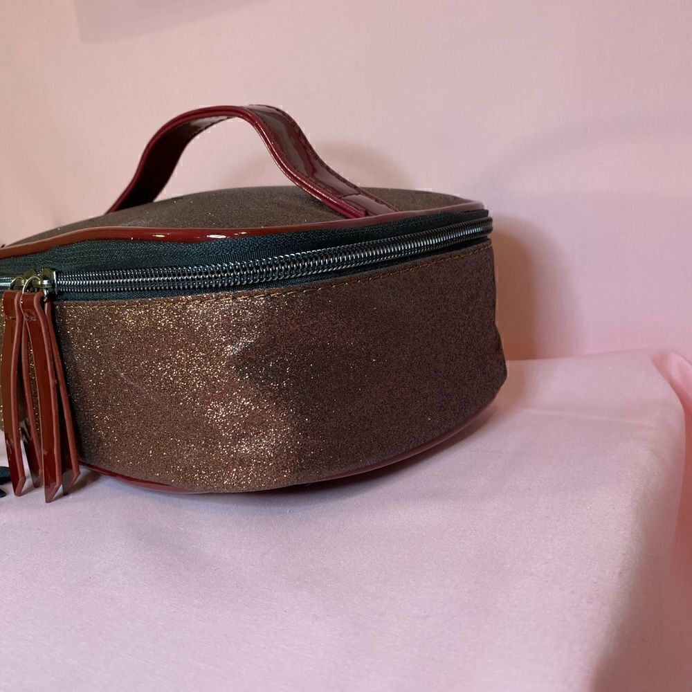 NWOT “jazz train case” Under One Sky - Picture 4 of 6